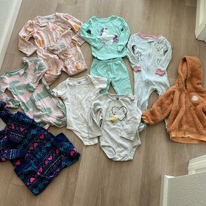 9 PC Baby girls clothing bundle - mostly PJs